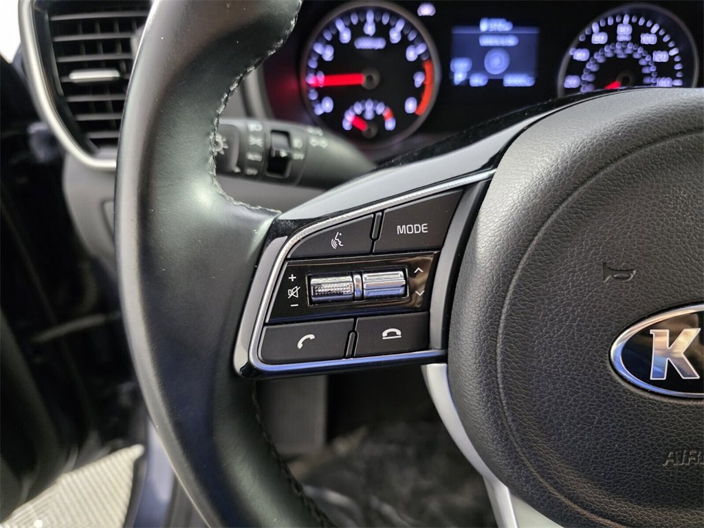 Used 2020 Kia Sportage EX image 19