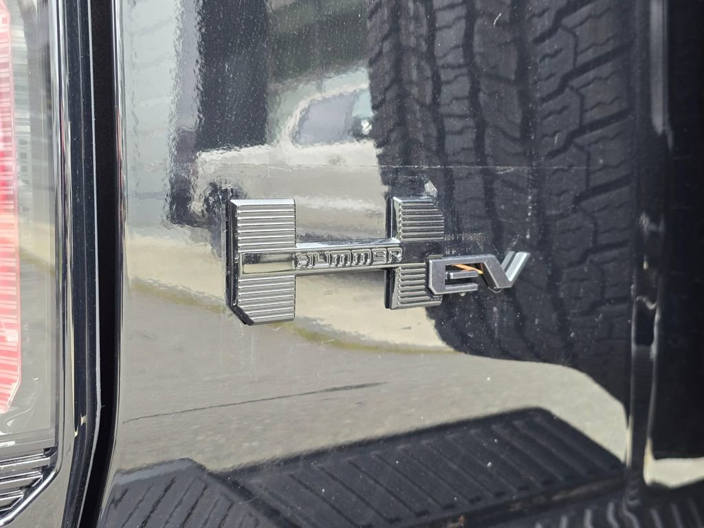 New 2026 GMC Hummer EV SUV w/ LPO, Dark Essentials Package image 15
