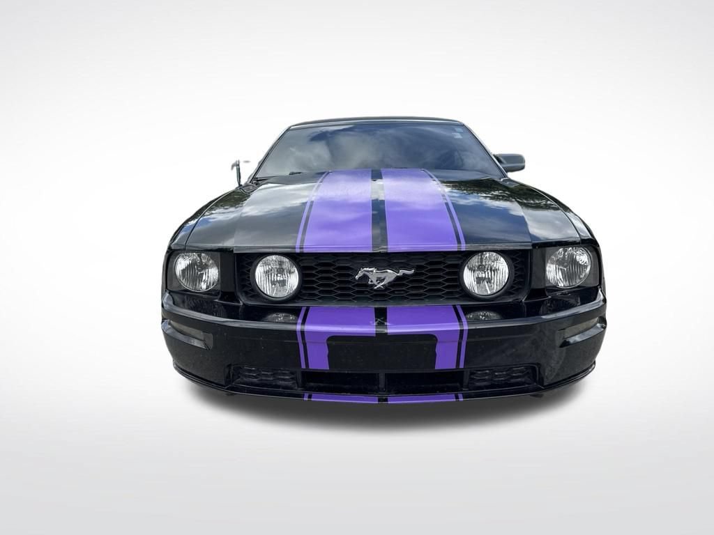 Used 2006 Ford Mustang GT RWD image 3