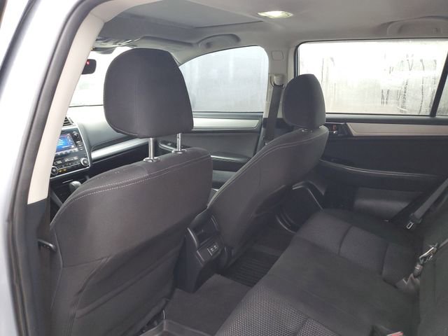 Used 2019 Subaru Outback 2.5i Premium image 9