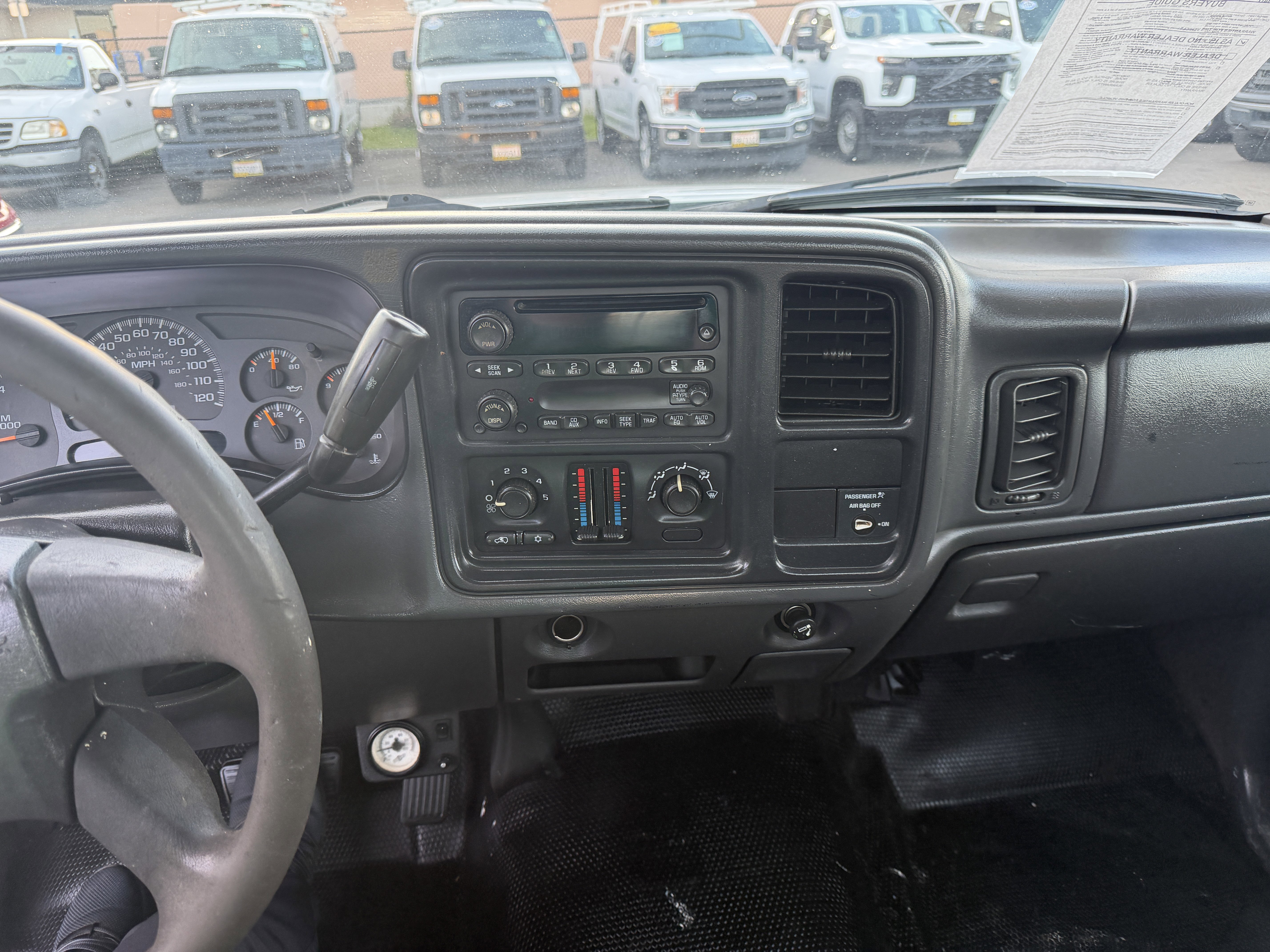Used 2004 Chevrolet Silverado 2500 2WD Regular Cab image 18