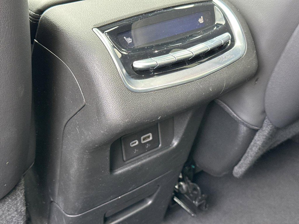 Certified 2024 Cadillac XT6 Premium Luxury image 8