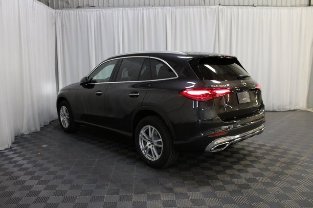 New 2025 Mercedes-Benz GLC 300 4MATIC image 4