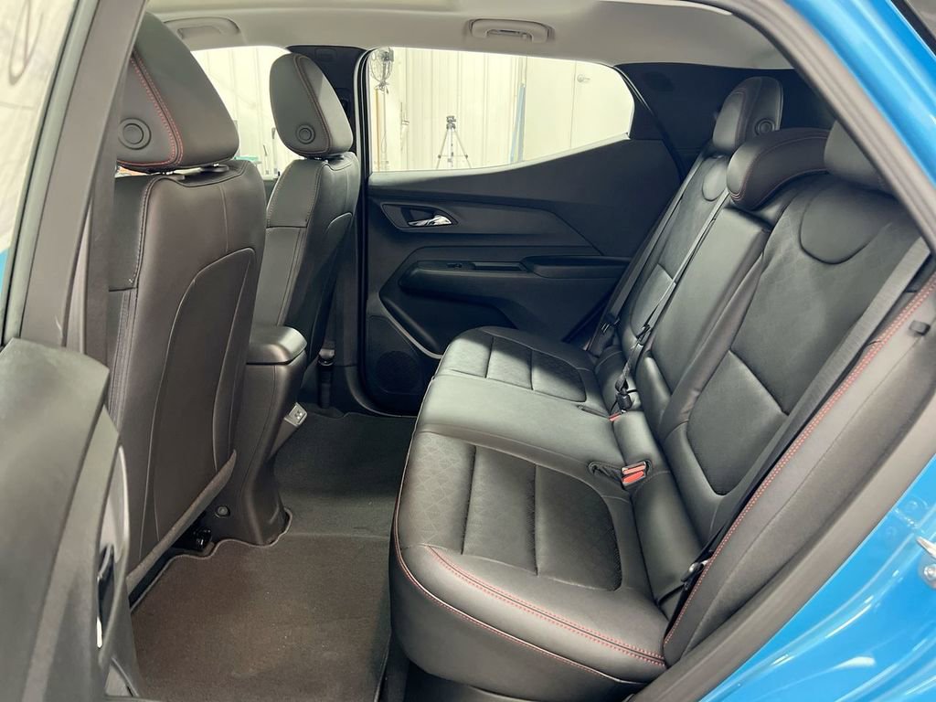 New 2027 Chevrolet Bolt RS w/ Technology Package FWD image 24
