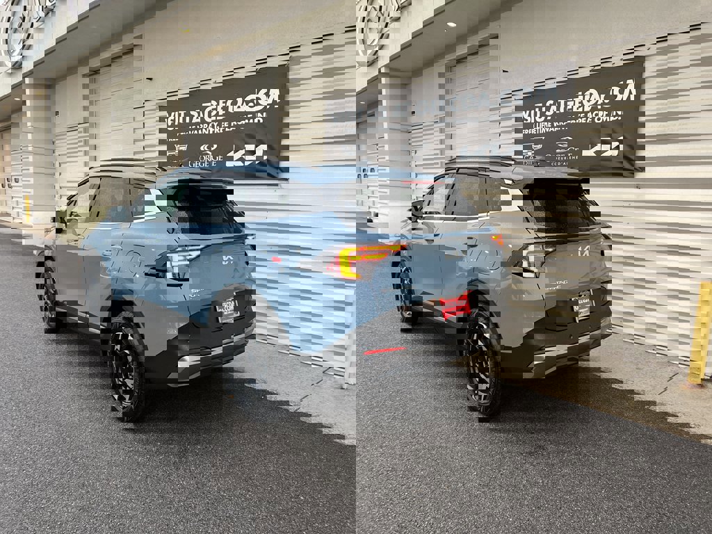 New 2026 Kia Sportage EX w/ EX Panoramic Sunroof Package image 5