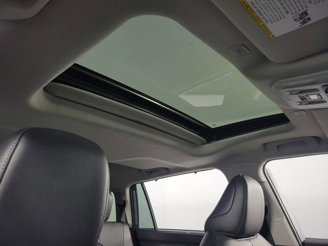 Used 2023 Toyota Highlander Limited image 20