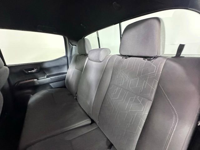 Used 2017 Toyota Tacoma TRD Off-Road w/ Tow Package (A/T) AWD/4WD image 15