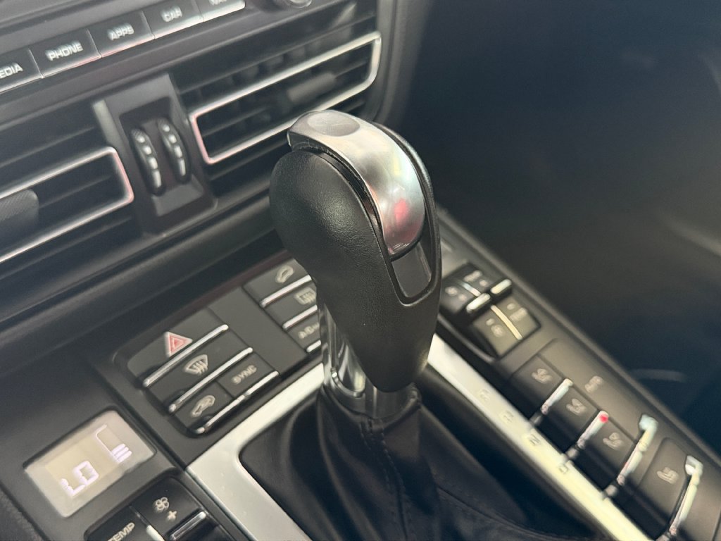 Used 2021 Porsche Macan S AWD/4WD image 15