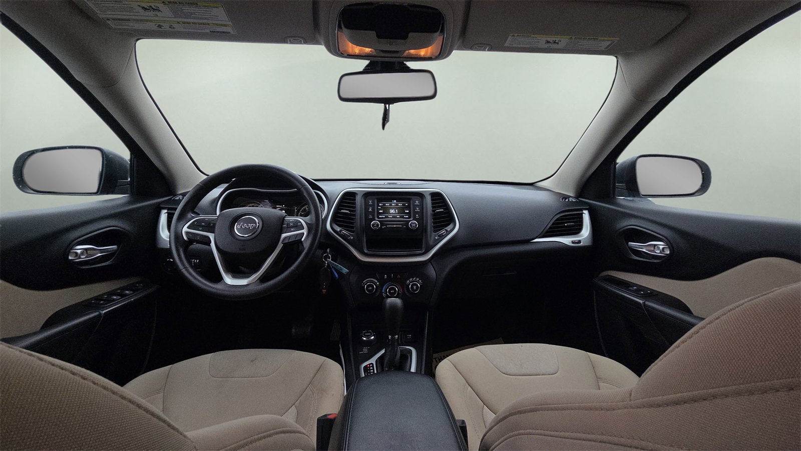 Used 2016 Jeep Cherokee Sport image 29