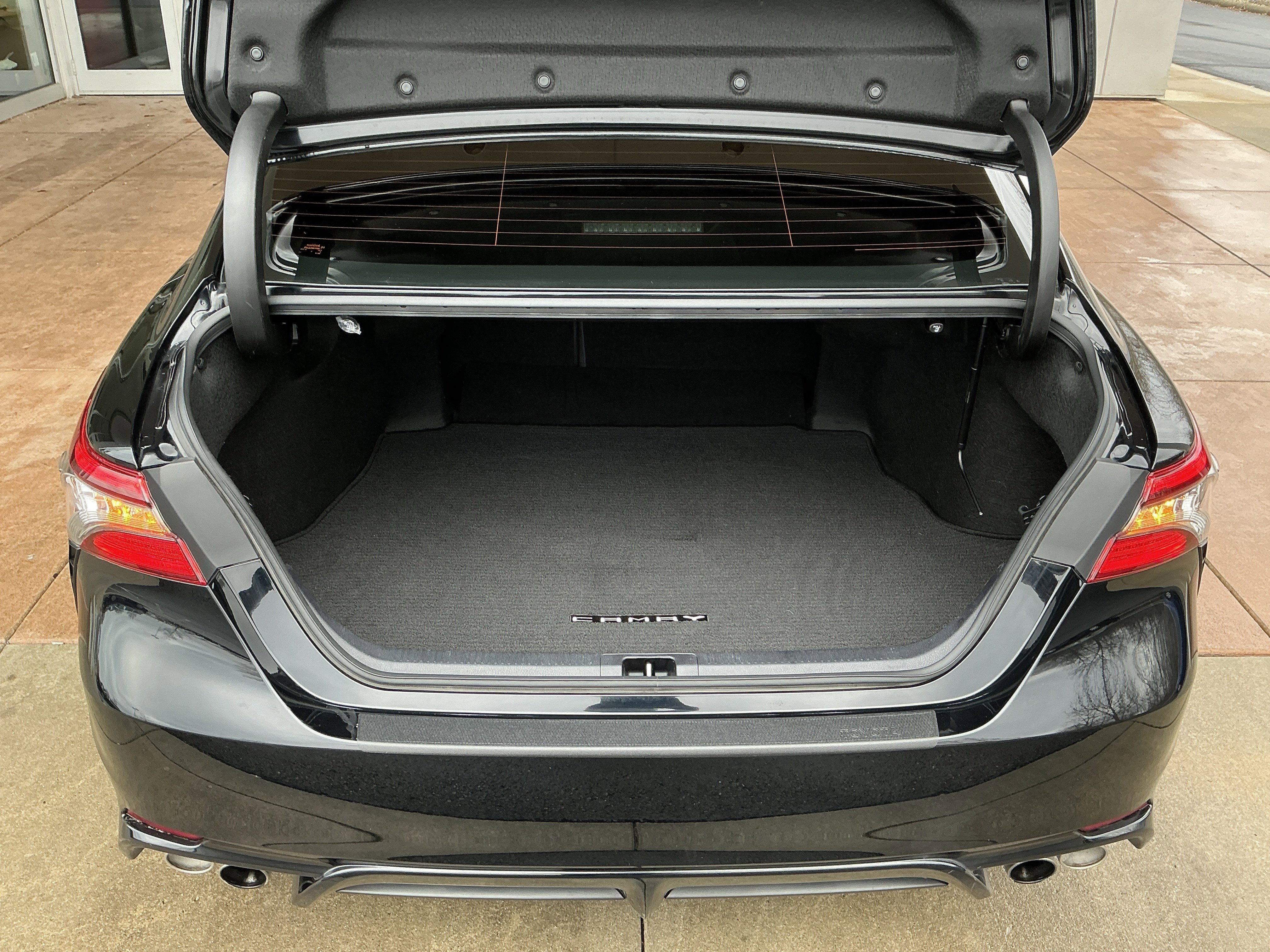 Used 2023 Toyota Camry XSE image 24