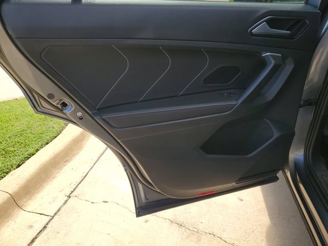 Used 2023 Volkswagen Tiguan SE FWD image 29