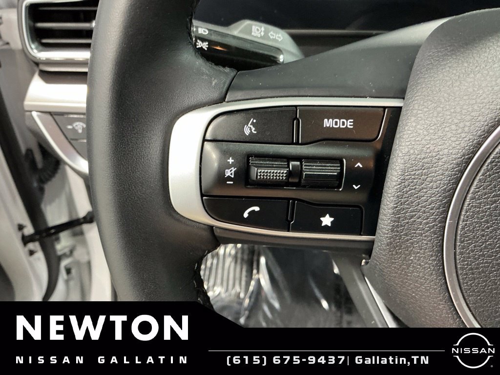 Used 2025 Kia Sportage EX AWD/4WD image 37
