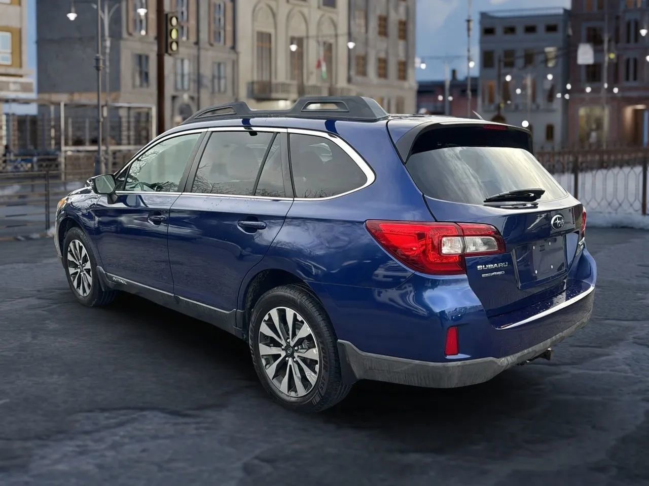 Used 2015 Subaru Outback 3.6R Limited image 7