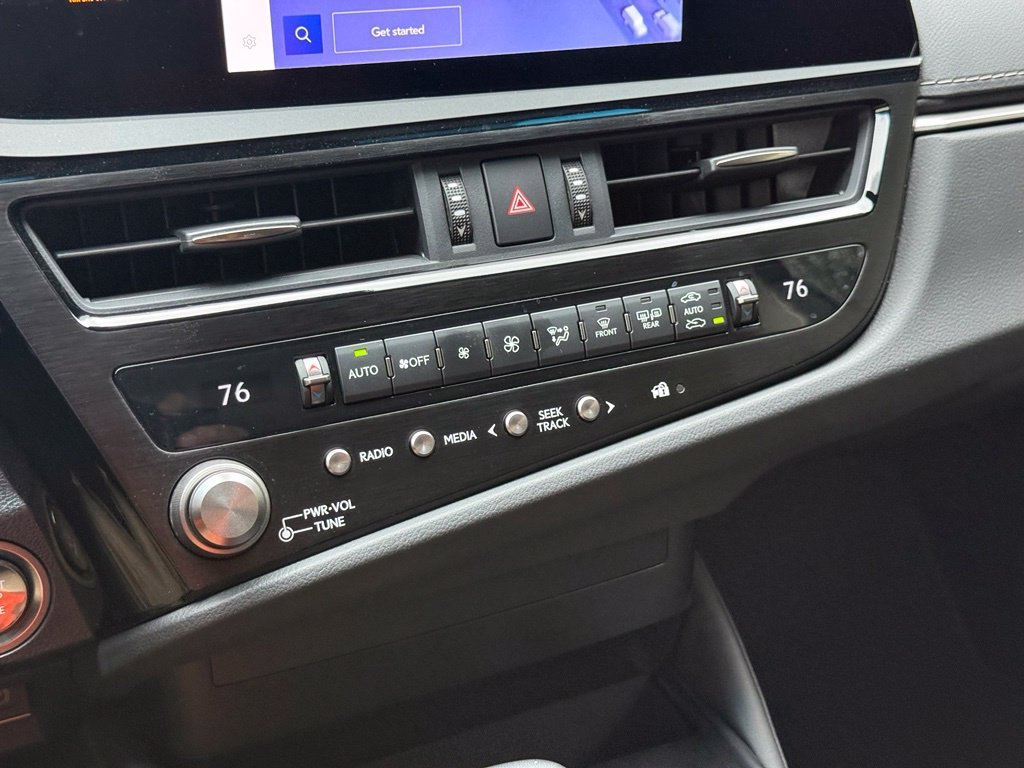 Certified 2025 Lexus ES 350 w/ Accessory Package (Z1) FWD image 33