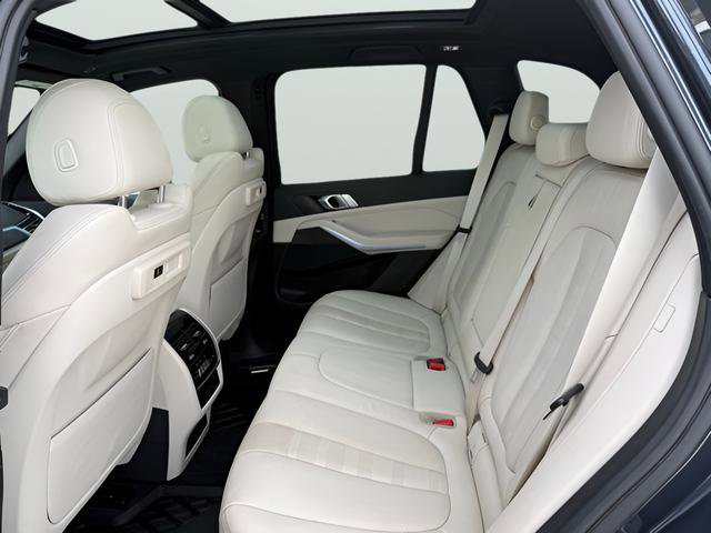 Used 2022 BMW X5 xDrive40i image 32