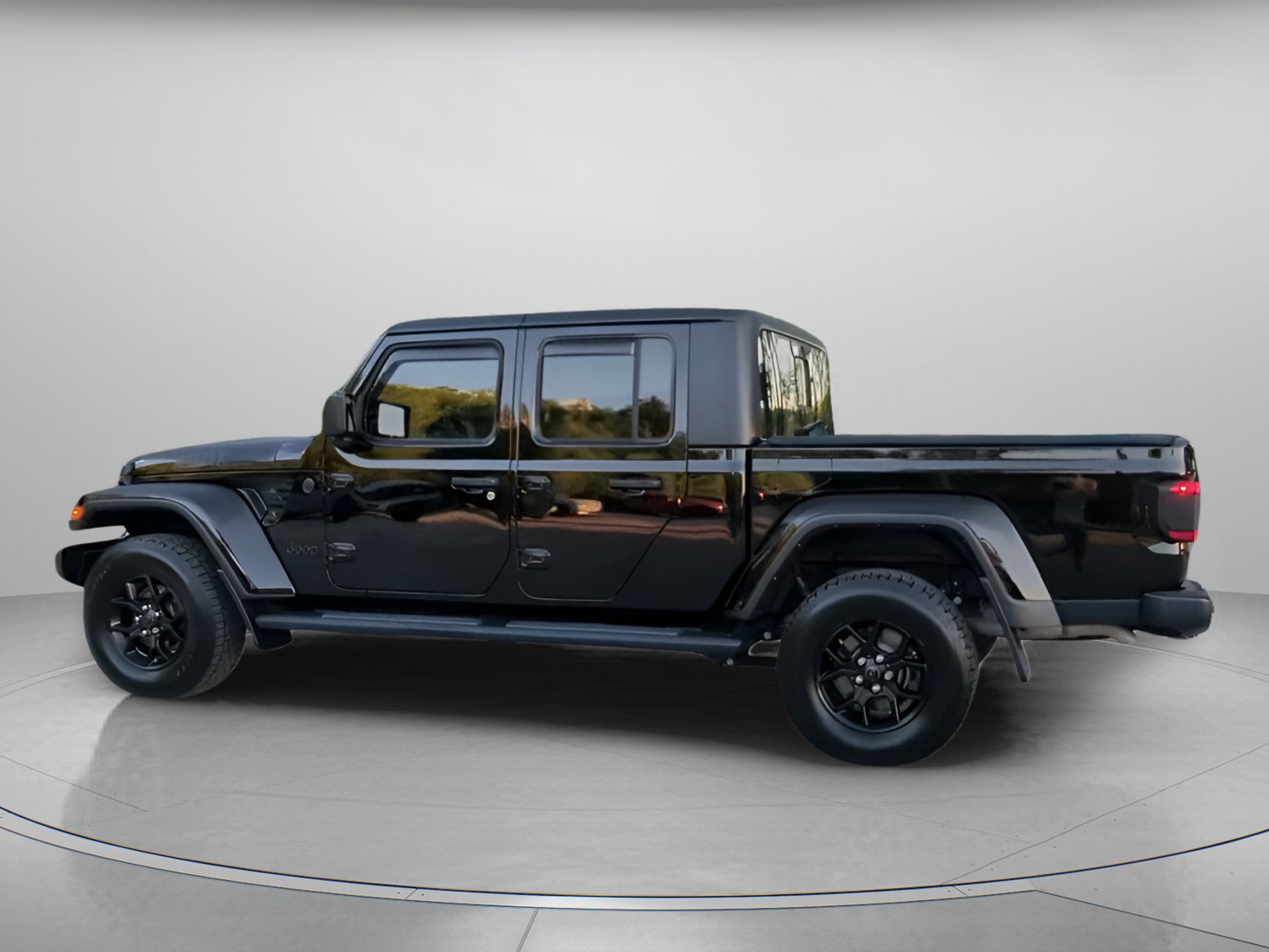 Used 2024 Jeep Gladiator Sport AWD/4WD image 18