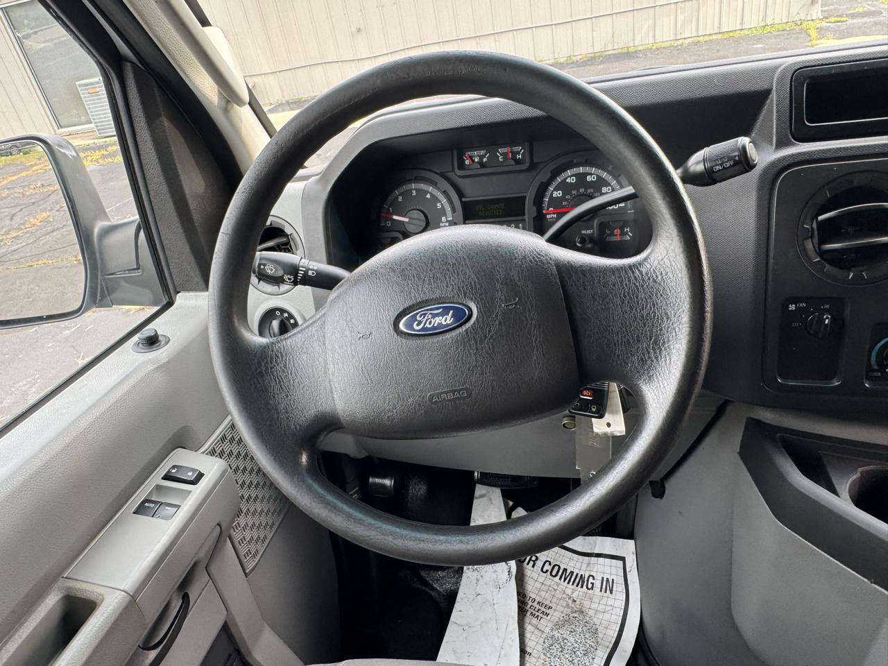 Used 2011 Ford E-250 and Econoline 250 w/ PWR Group RWD image 17