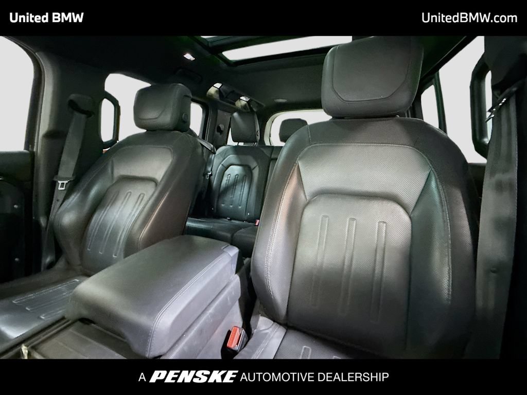 Used 2022 Land Rover Defender 110 X-Dynamic HSE AWD/4WD image 5