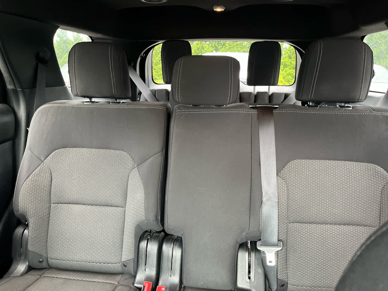 Used 2018 Ford Explorer XLT w/ Equipment Group 201A AWD/4WD image 21