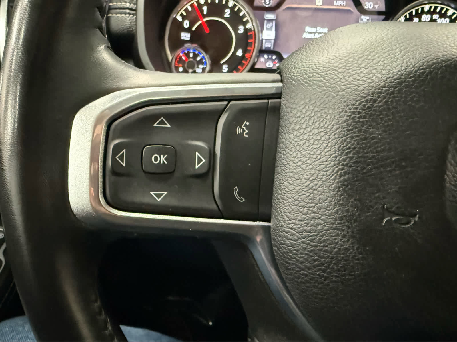 Used 2024 RAM 2500 Laramie image 13