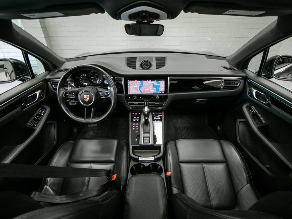 Used 2024 Porsche Macan Turbo AWD/4WD image 11