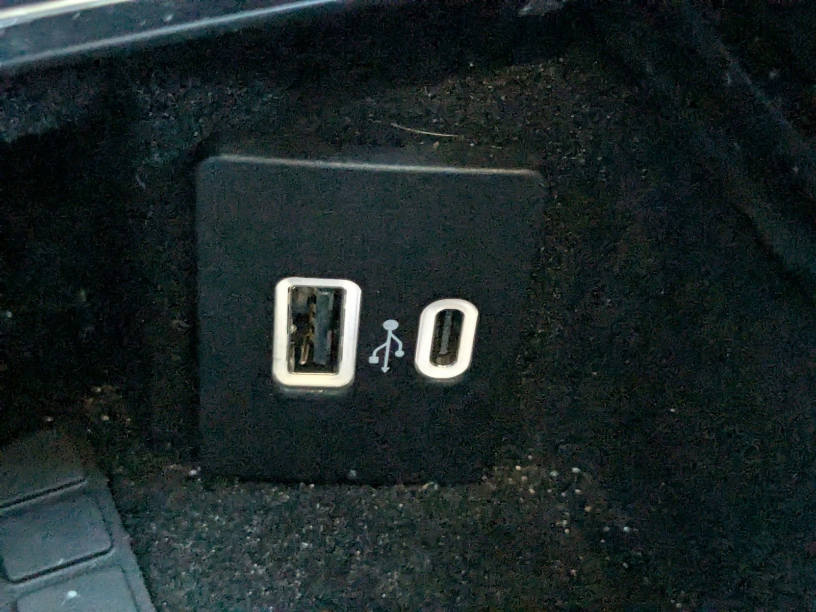 Certified 2024 Lincoln Corsair FWD w/ Equipment Group 101A image 27