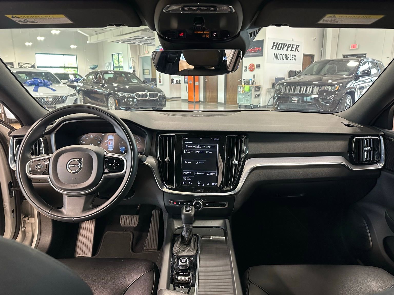 Used 2020 Volvo S60 T5 Momentum image 15