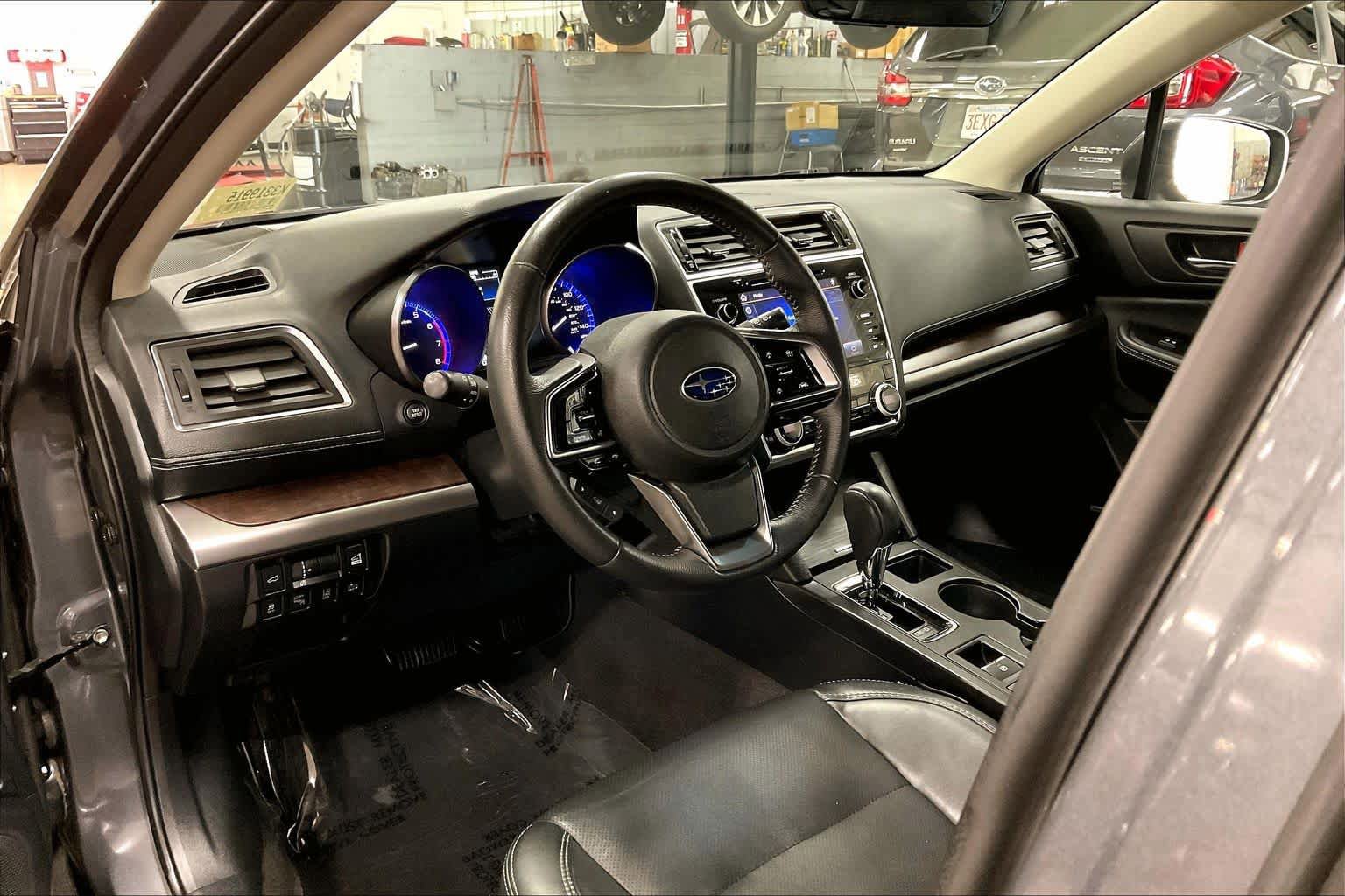 Used 2019 Subaru Outback 2.5i Limited AWD/4WD image 18