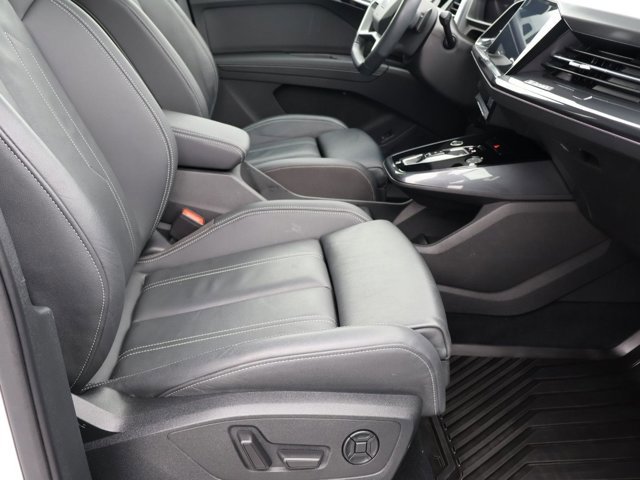 Used 2023 Audi Q4 e-tron Premium Plus w/ Premium Plus AWD/4WD image 28