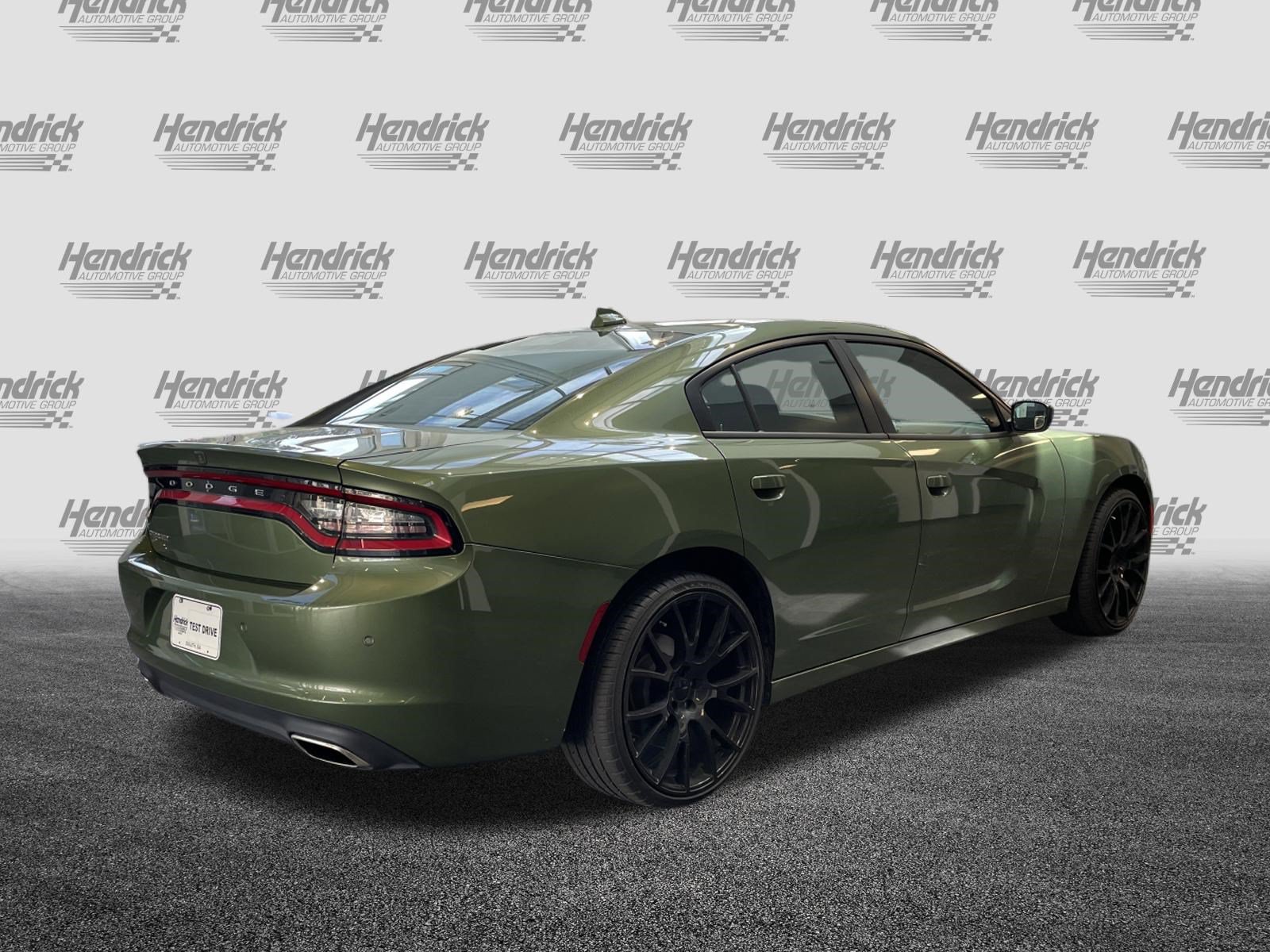 Used 2023 Dodge Charger SXT RWD image 9
