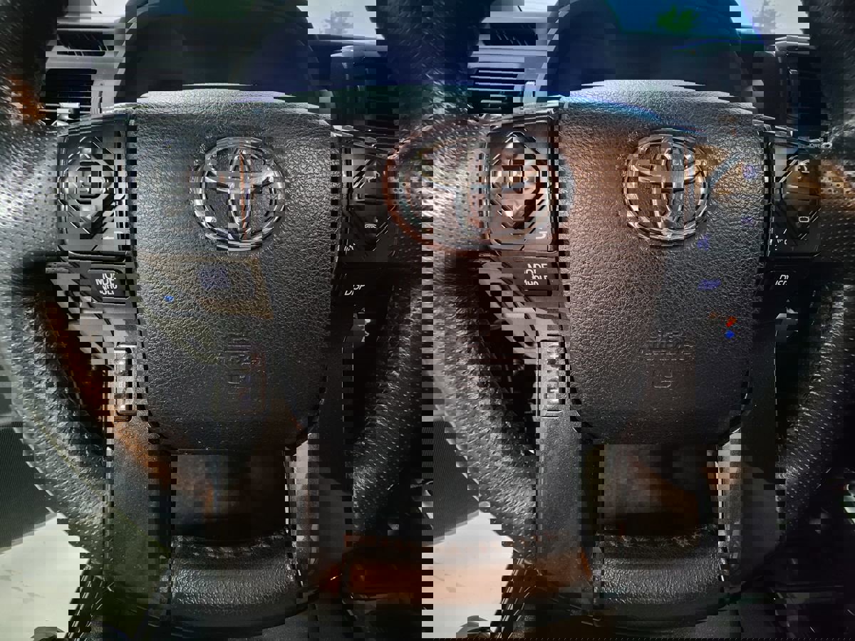 Used 2015 Toyota 4Runner TRD Pro image 25