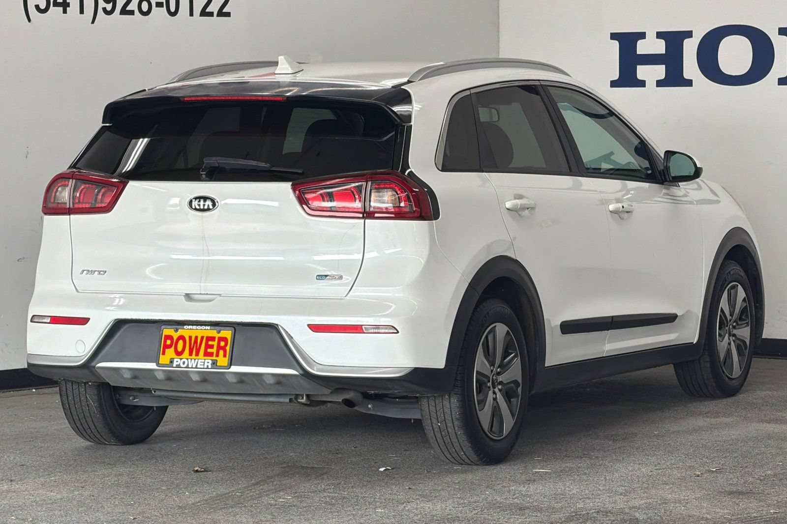Used 2019 Kia Niro LX FWD image 3