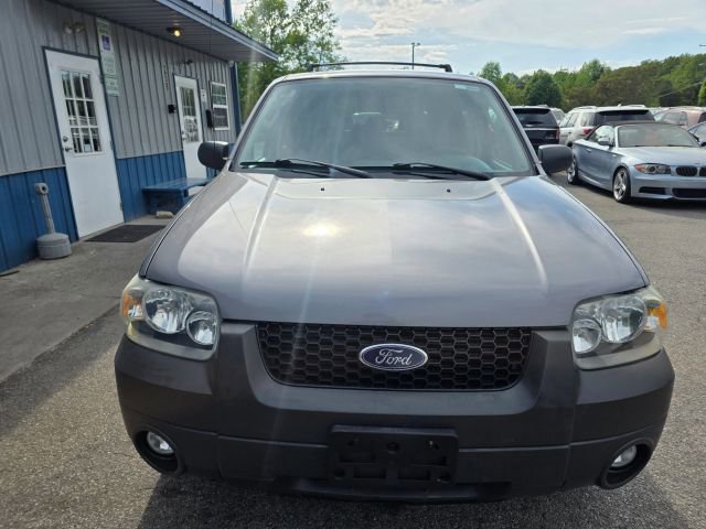 Used 2007 Ford Escape XLT FWD image 2