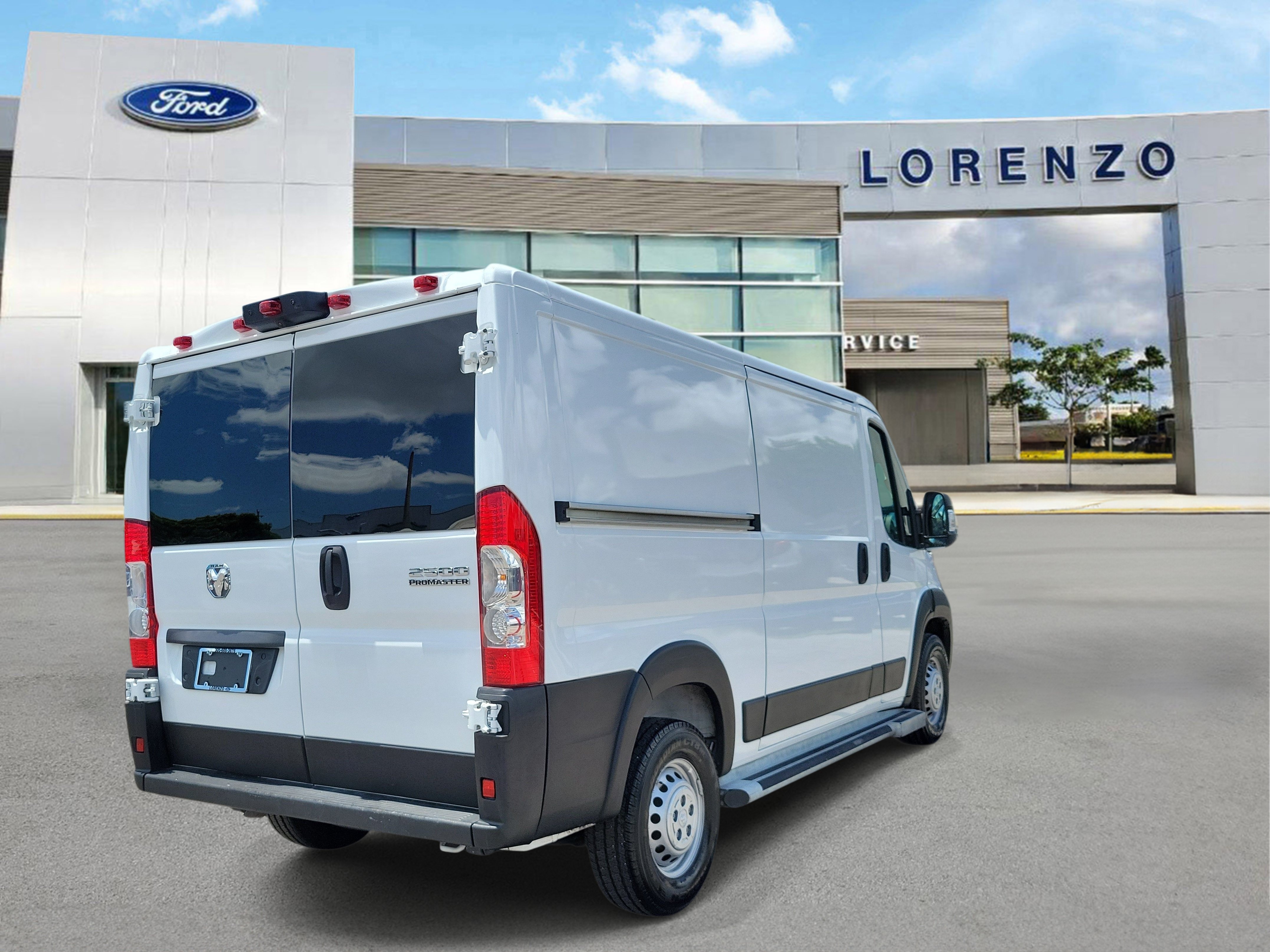 Used 2025 RAM ProMaster 2500 w/ U-Haul Equipment Group FWD image 5