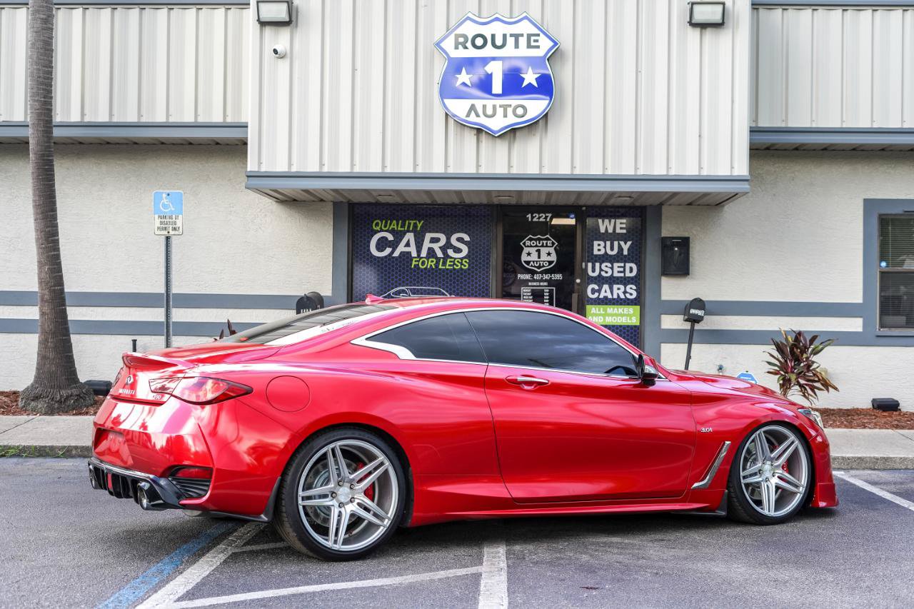 Used 2017 INFINITI Q60 3.0t w/ Premium Plus Package 3.0T AWD/4WD image 4
