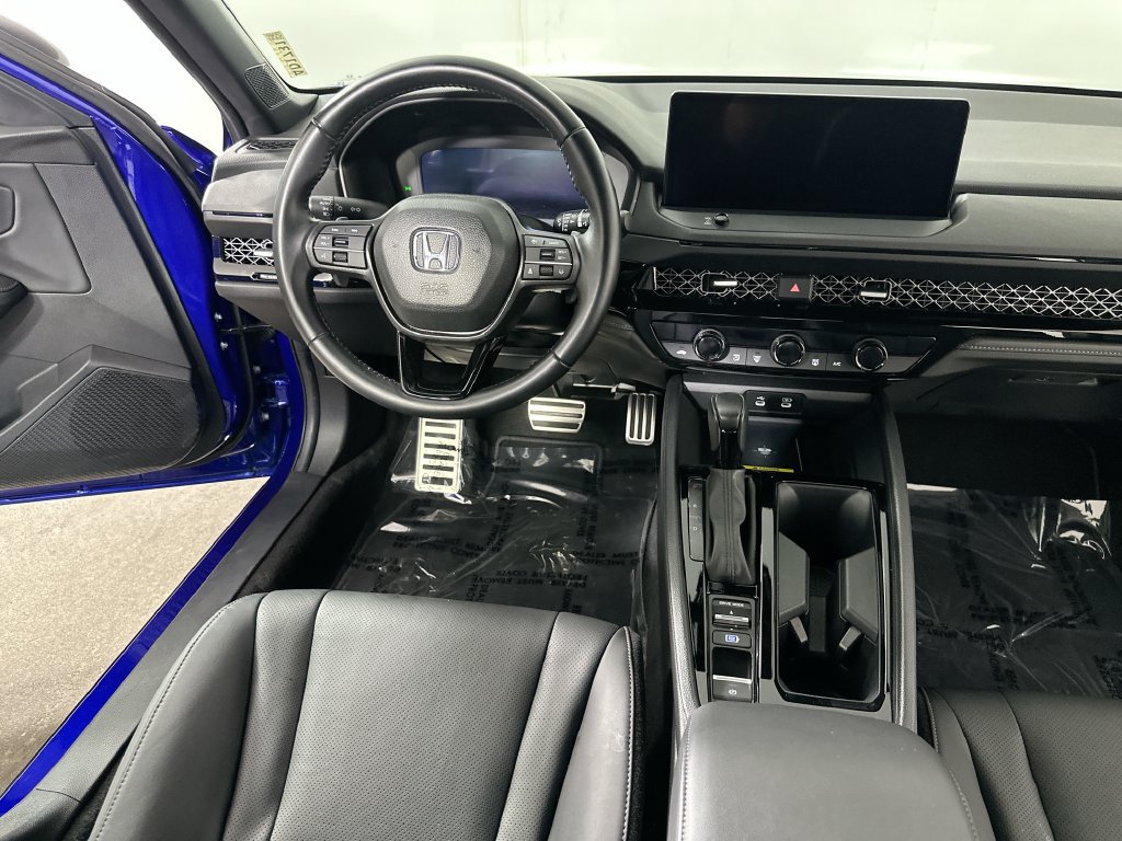 Used 2025 Honda Accord Sport image 19