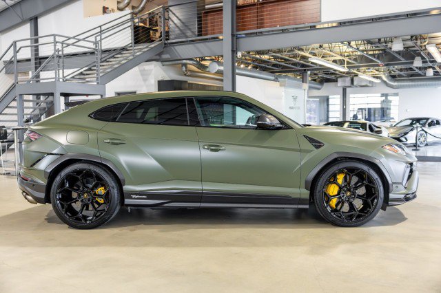 Used 2023 Lamborghini Urus Performante image 7