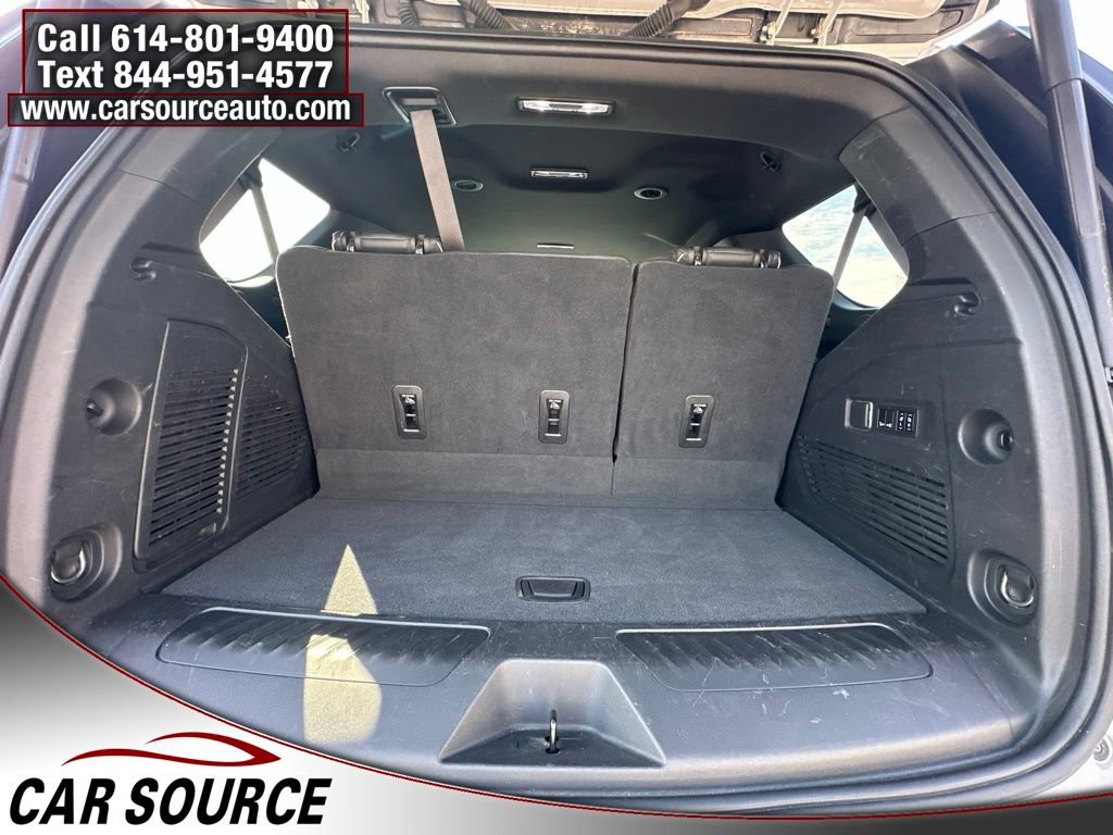 Used 2022 GMC Yukon SLT w/ SLT Luxury Package AWD/4WD image 28