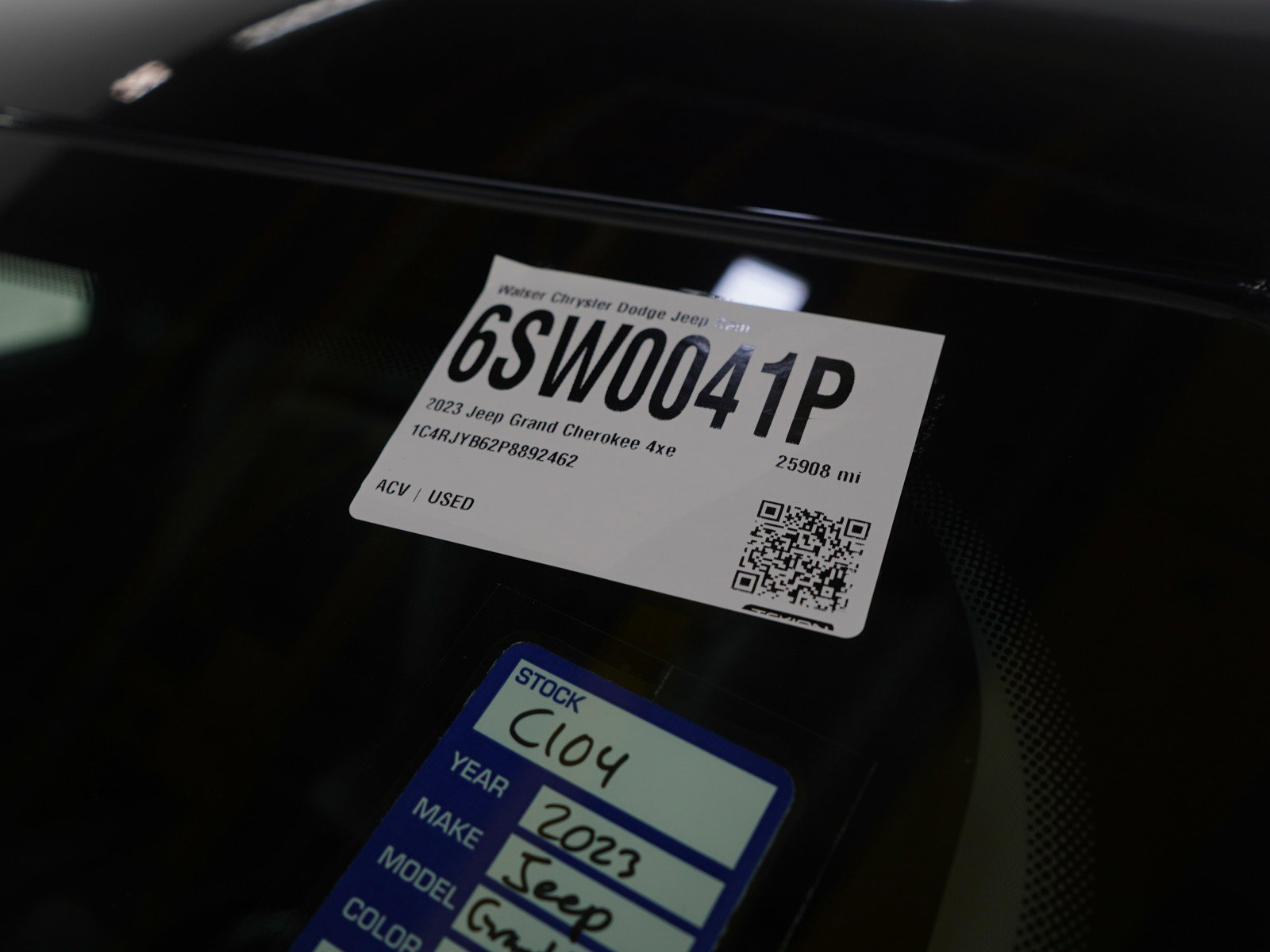 Used 2023 Jeep Grand Cherokee 30th Anniversary image 33