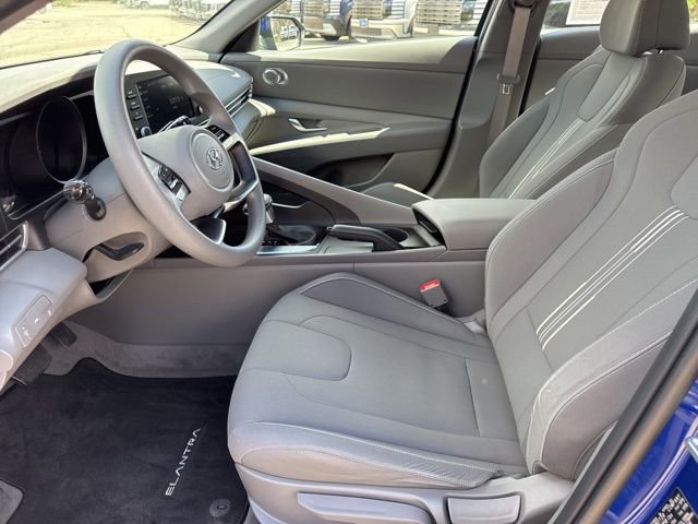 Used 2023 Hyundai Elantra SEL w/ Cargo Package image 21