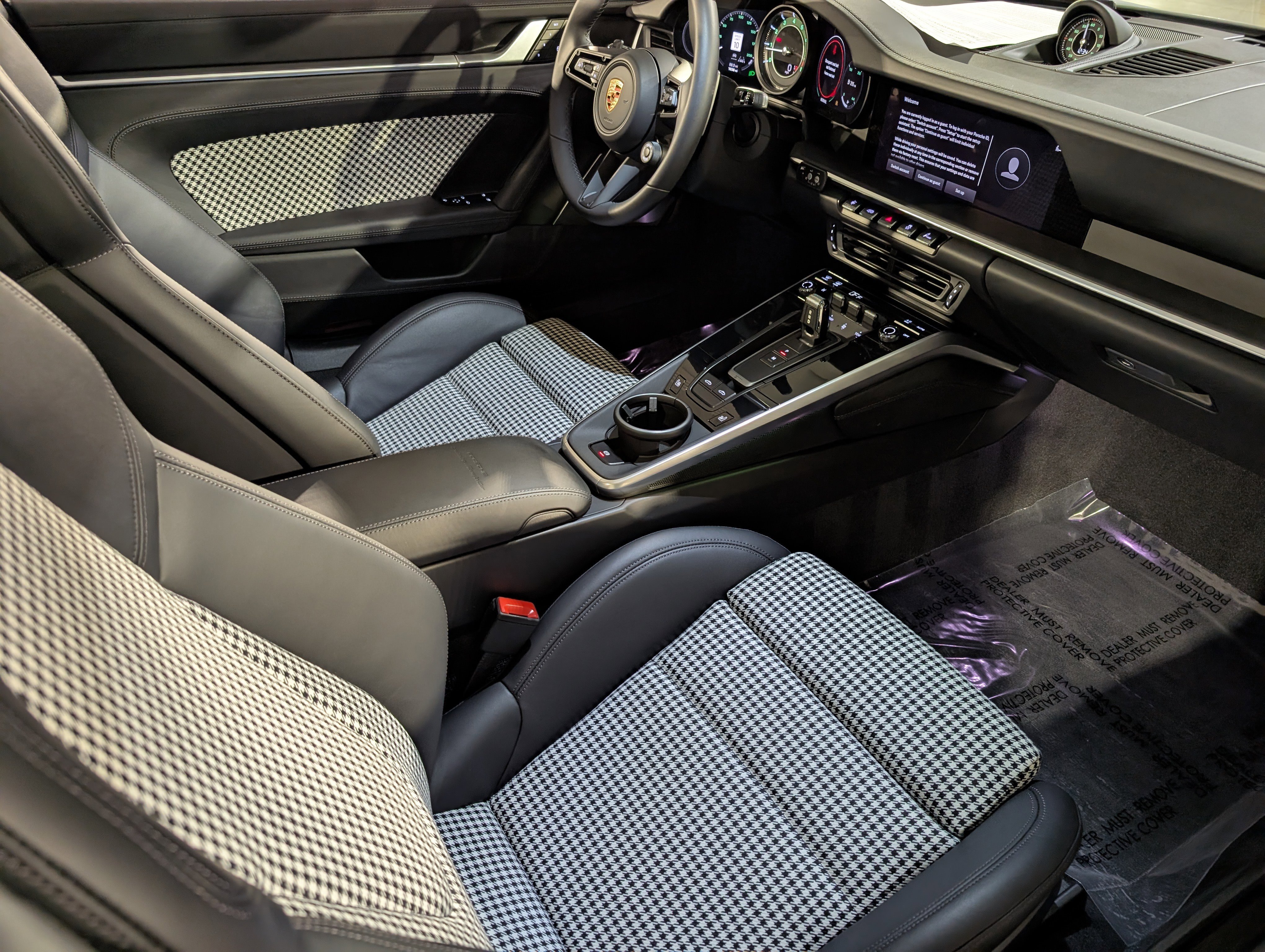 Certified 2024 Porsche 911 Targa 4S image 29