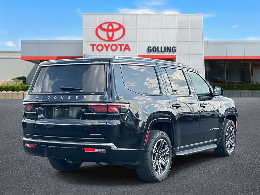 Used 2024 Jeep Wagoneer Series II w/ Flexible Seating Group RWD image 5