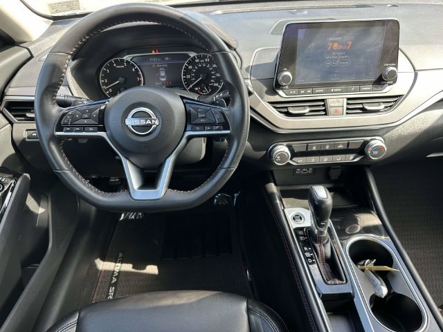 Used 2024 Nissan Altima 2.5 SR FWD image 2