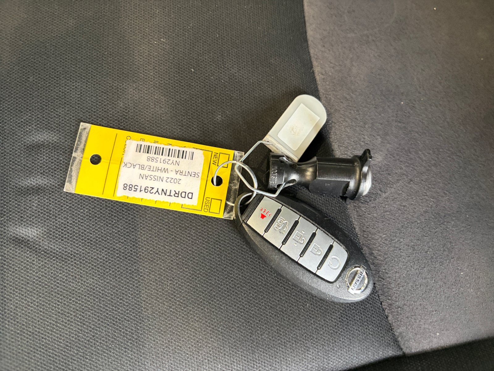 Used 2022 Nissan Sentra SR w/ Electronics Package FWD image 31