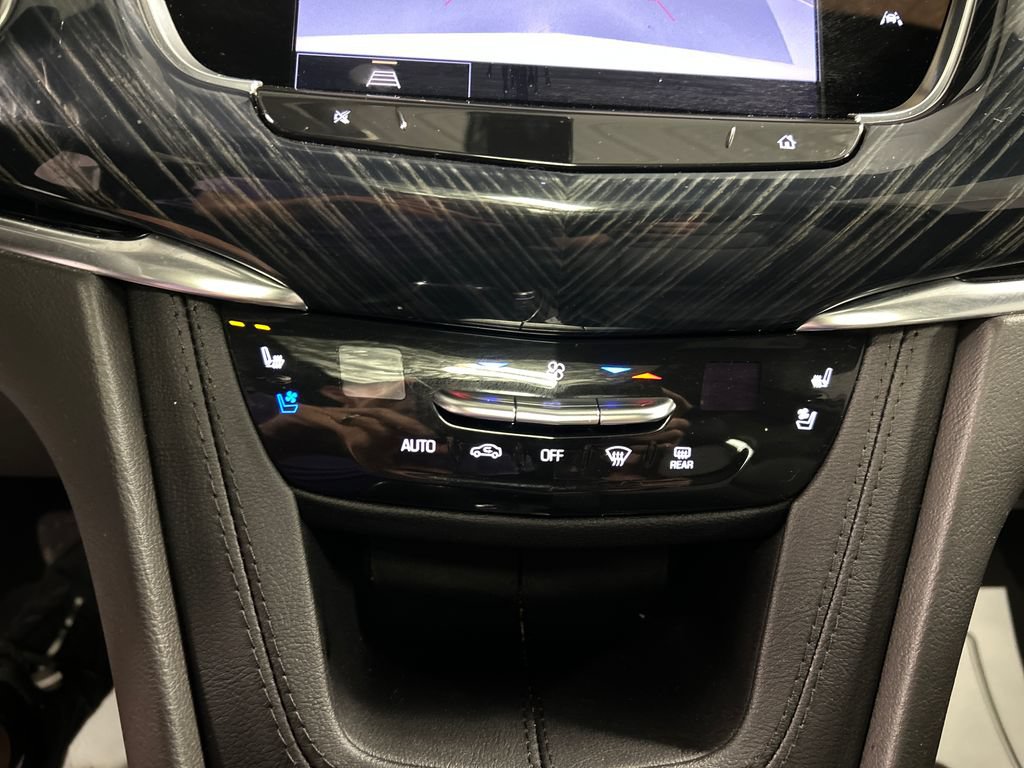 Used 2024 Cadillac XT6 Premium Luxury AWD/4WD image 19