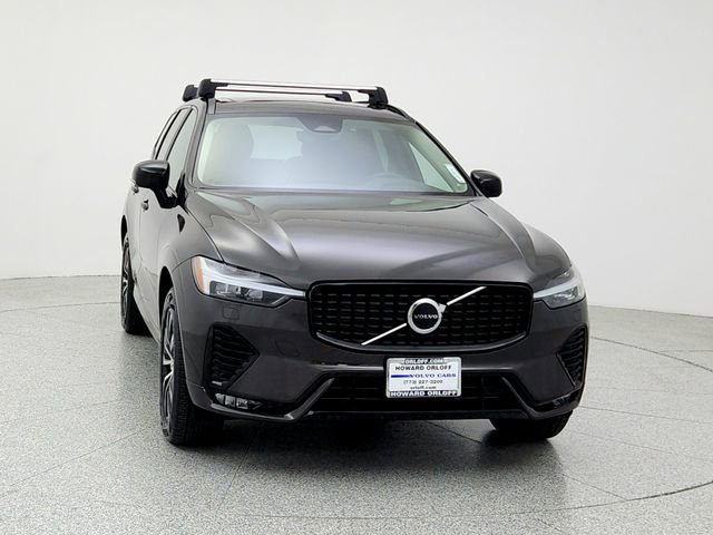 New 2025 Volvo XC60 B5 Core w/ Protection Package Premier image 2