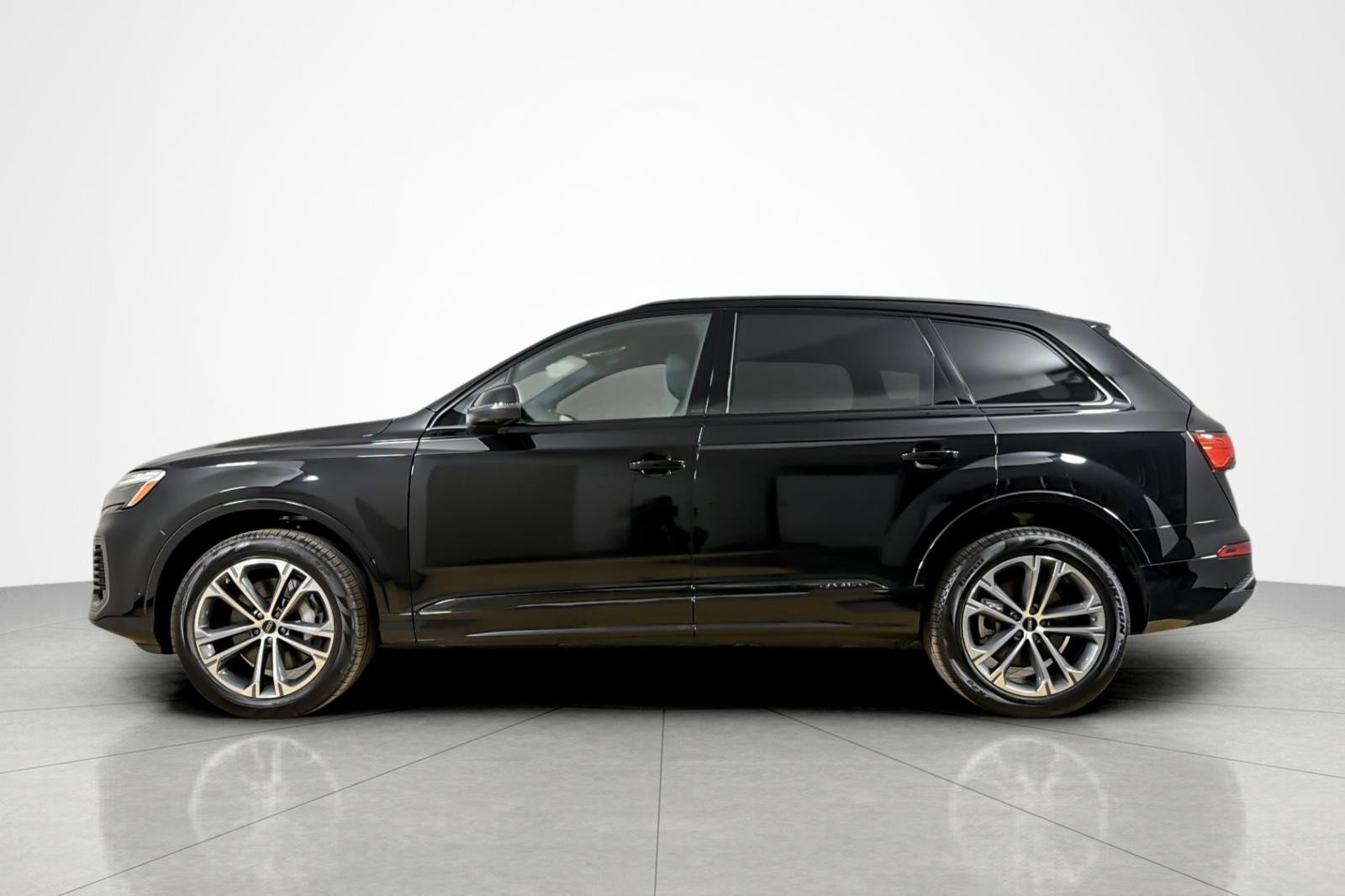 New 2026 Audi Q7 2.0T Premium Plus AWD/4WD image 3
