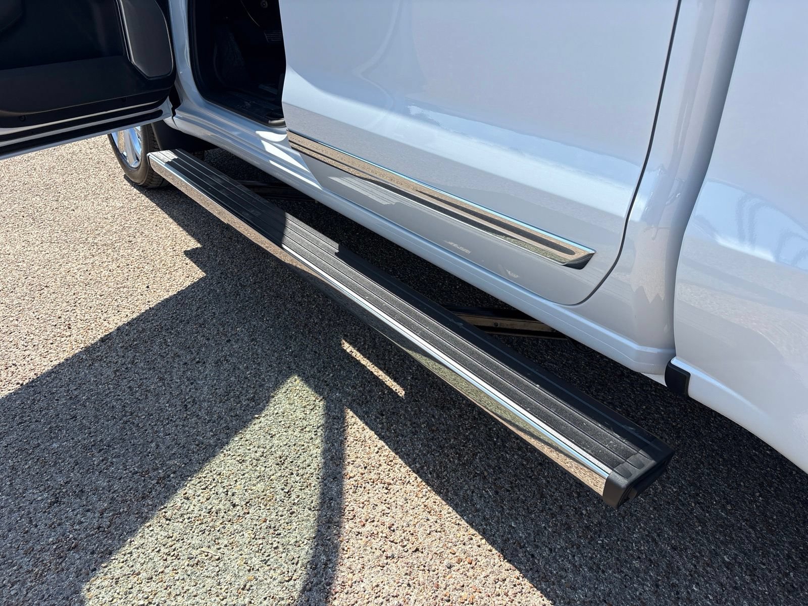 New 2026 Chevrolet Silverado 1500 High Country w/ High Country Premium Package AWD/4WD image 10