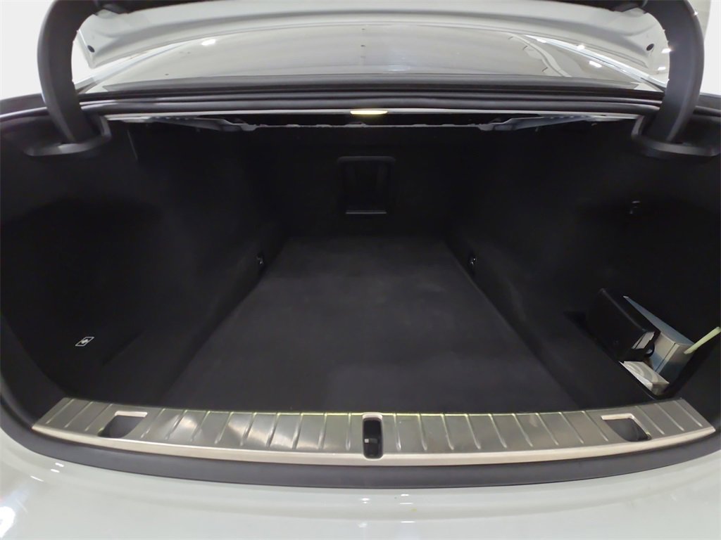 Used 2020 BMW 750i xDrive w/ Autobahn Package image 29