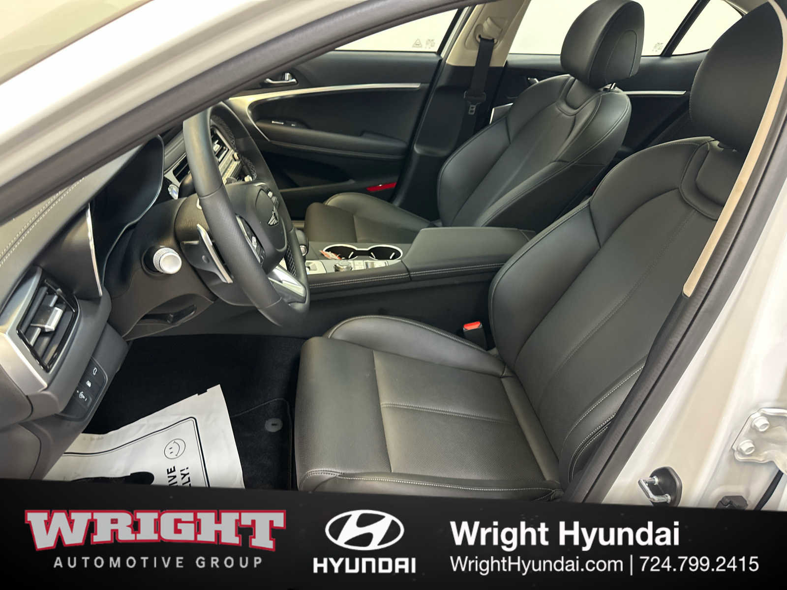 Certified 2025 Genesis G70 2.5T image 11